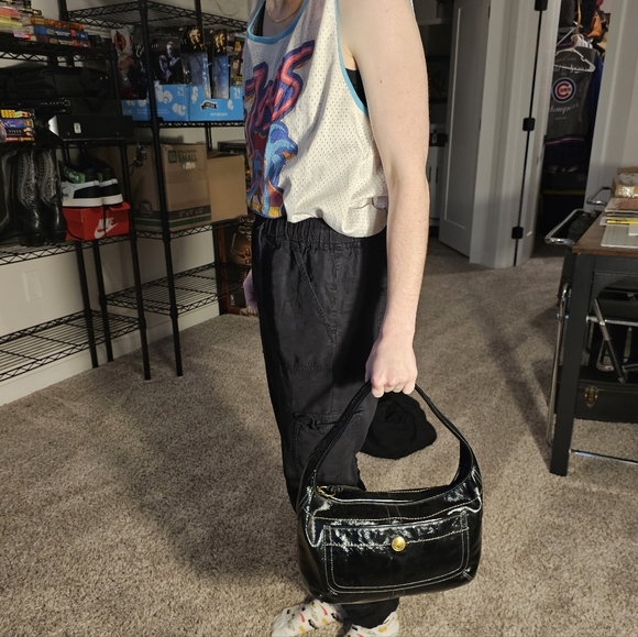 Coach (11623) Patent Calf Leather Shoulder Bag - Picture 13 of 15